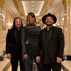 4themusic-96422ed7-716a-4201-bc77-79fb7644ac36