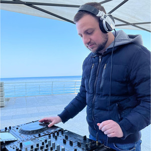 dj-nicolas