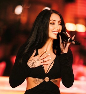 eleonora-barbacini-ally