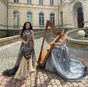 julia-b-s-classic-duo