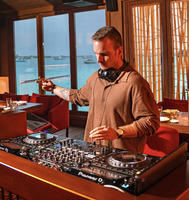 charles-stif-edbb2c5a-7831-41cf-ae50-73b8cbe9028a