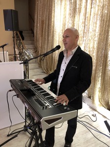 the-one-man-show-chadi