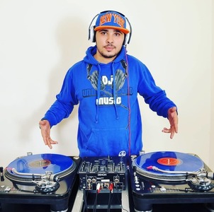 dj-move-284800fd-85a7-4d4c-bd9e-0e2dbea20043